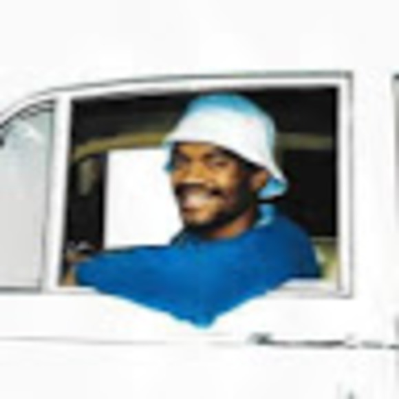 Meet your Posher, Alex - Picture 1 of 1